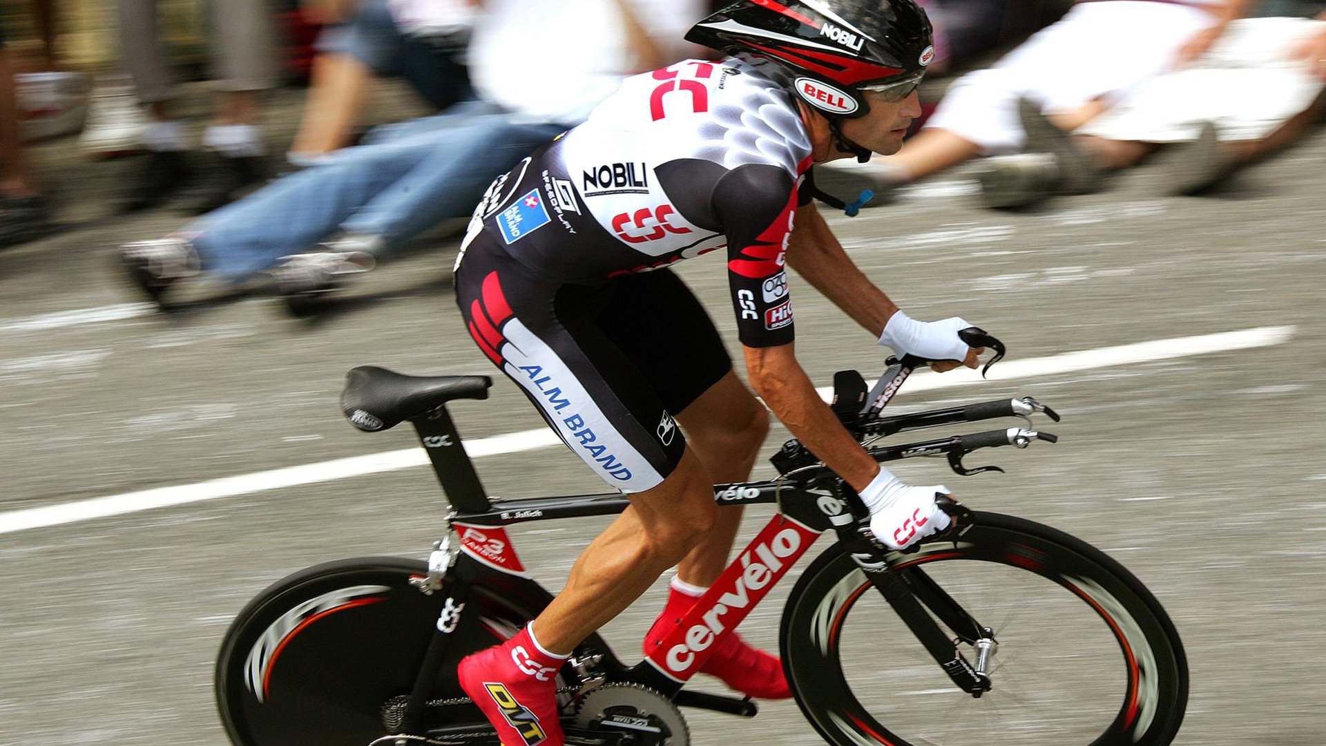 乐鱼体育(中国)官方网站-兰帕德：从不被看好到切尔西传奇，神灯的逆袭，兰帕德效力切尔西几年